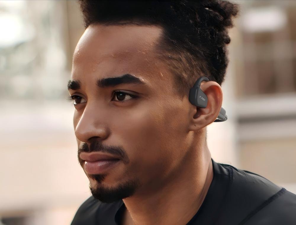 fenda-o1-open-ear-air-conduction-earbuds-wearing